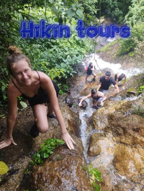 Waterfalls-Tour, Scooter-Rental & Hostal El Pacifico Juayúa Dış mekan fotoğraf